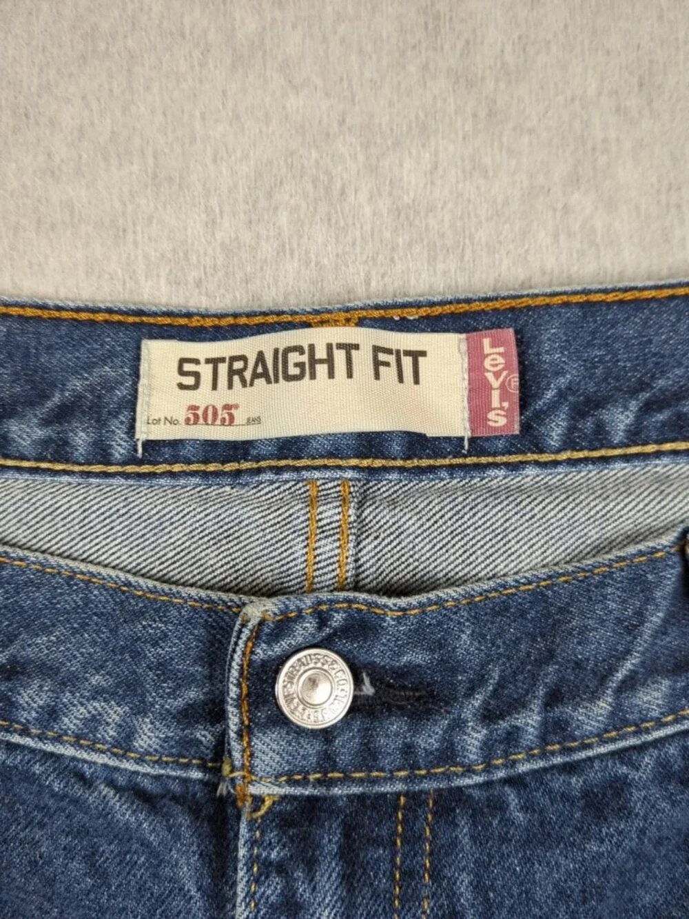 Levi's 505 Jeans Men's 40x32 (Actual 38x31) Blue Denim Regular Straight Fit